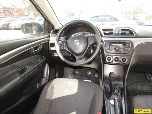 Imagen 11 de 14 de Suzuki Ciaz 1.4 Gl
