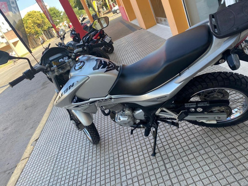 Imagen 12 de 13 de Honda Falcon 400 , 2015