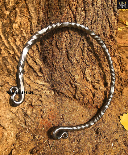 Nauticalmart Collar De Hierro Medieval Torque Celta Torc A Y