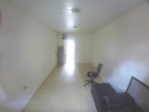 Imagem 9 de 12 de Kitnet No Primeiro Andar Com 1 Dormitório Para Alugar Pacote , 30 M² Por R$ 800/mês - Canto Do Forte - Praia Grande/sp - Kn0100