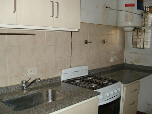Duplex En Venta En Monte Grande Con Cochera