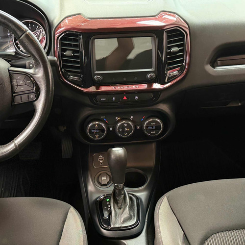 Fiat Toro 1.8 16v Freedom Flex 4x2 Aut. 4p