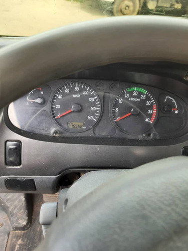 Imagen 6 de 9 de Hyundai Hd 78 Plataforma