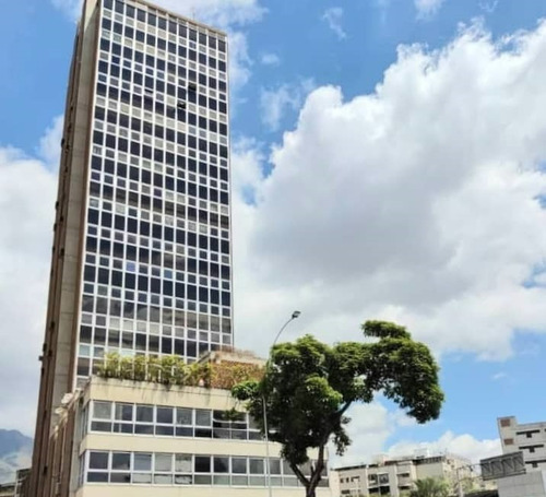 Venta De Oficina En El Edificio Empresarial Don Bosco