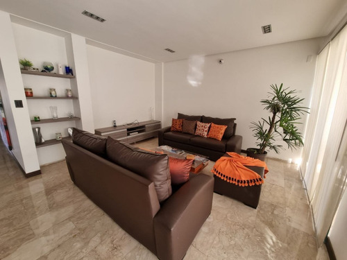 Mayra Lara Rah Vende Casa En Colinas Del Turbio, Amplia, Hermosa Y Moderna, Cuenta Con 5 Hab., 6 Baños, 3 P/e, Aire Integral, Planta Eléctrica, Vig. Privada, Cámaras De Seguridad Y Mas
