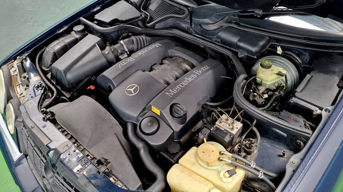 Mercedes Benz E320