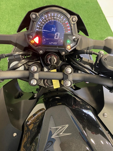 Kawazaki Z400 Vermelha 2021 - Condição Imperdível