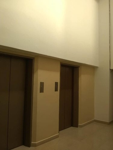 Imagen 6 de 14 de Apartamento En Av Fuerzas Aéreas 04128887550