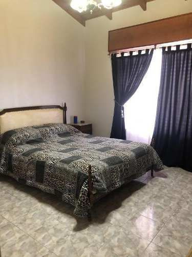 Casa En Venta En La Esmeralda