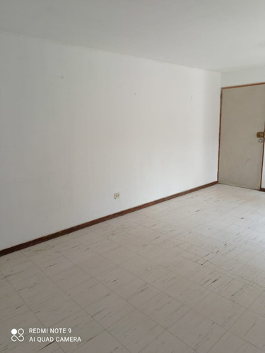 Imagen 6 de 11 de Alquilo Departamento 2 Dormitorios Urb. El Pinar Comas S/650 Soles