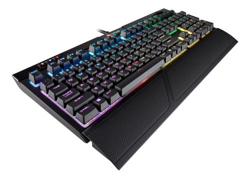 Imagen 4 de 4 de Teclado gamer Corsair Strafe MK.2 QWERTY Cherry MX Silent español España color negro con luz RGB