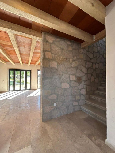 Casa En Venta En San Miguel De Allende | Campanas Residencial Con Amenidades