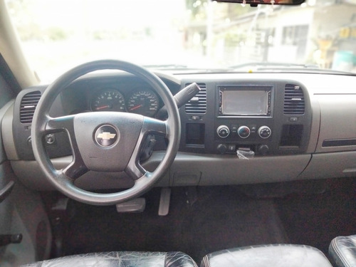 Chevrolet Silverado E Pickup 2500 Crew Cab 4x2 Mt