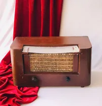 Comprar Antiguo Radio De Bulbos, De Madera. Para Decorar O Reparar