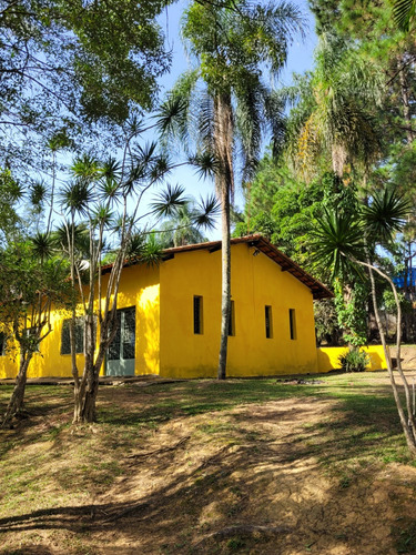 Chácara Com Piscina Locacao Por Dia Em Condomínio Fechado