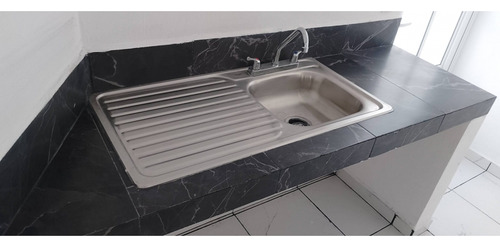Casa De 3 Recamaras Con Balcon En Santiago, Col Alta Luz