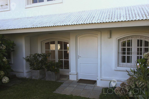 Alquiler / Venta Casa Cuatro Dormitorios, Faro Jose Ignacio