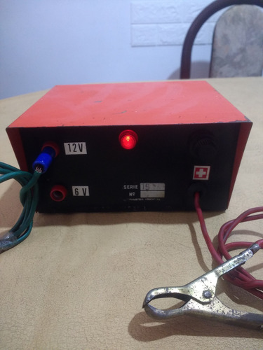 Cargador De Baterias Antiguo 6 Y 12v 15amp A Probar No Envio (Usado)