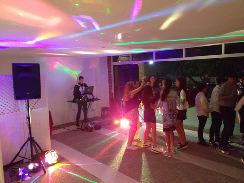 Imagen 8 de 10 de Alquiler De Karaoke, Discplay, Para Todo Tipo De Eventos