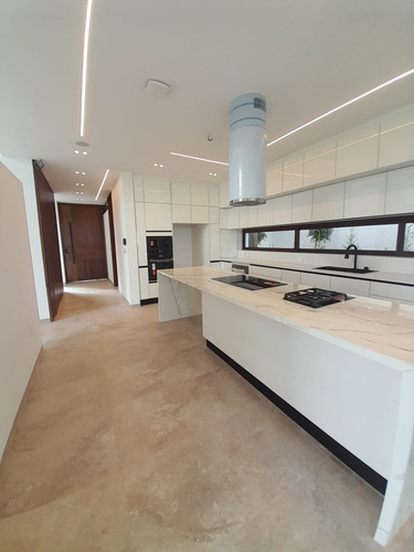 Puembo Vendo Hermosa Casa Por Estrenar 3 Dormitorios Jardín