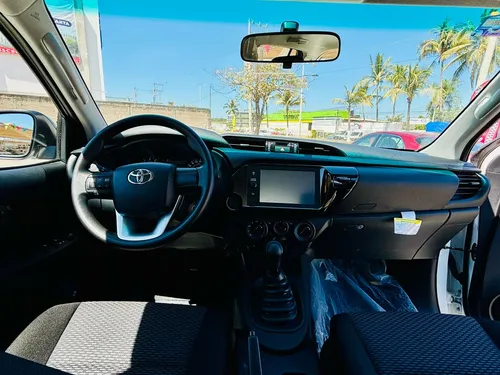 Toyota Hilux 2.7 Cabina Doble Sr Mt