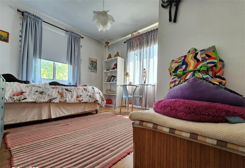 Casa Sólida Amplios Espacios, 3 Dorm.pasaje Juan Moya/ Ñuñoa