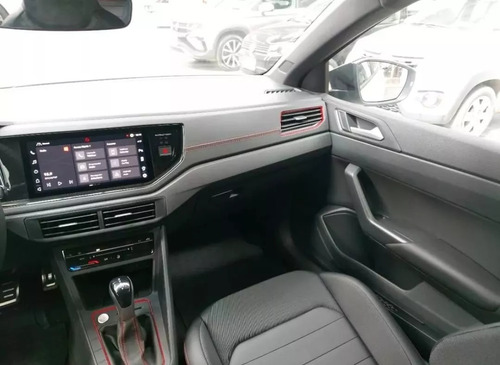 Volkswagen Polo GTS 250 TSI AT