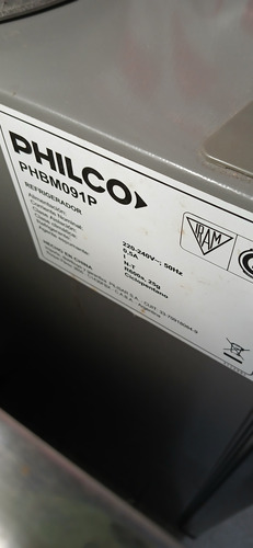 Frigobar Philco Plateado Modelo Phbm091p Plateado (Usado)