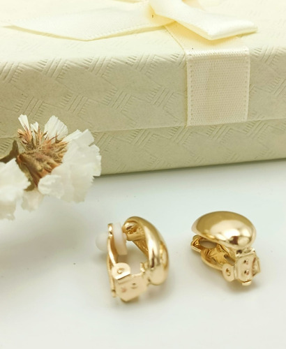 Aros A Presion Gota Espejo Dorada Sin Perforacion Earcuff