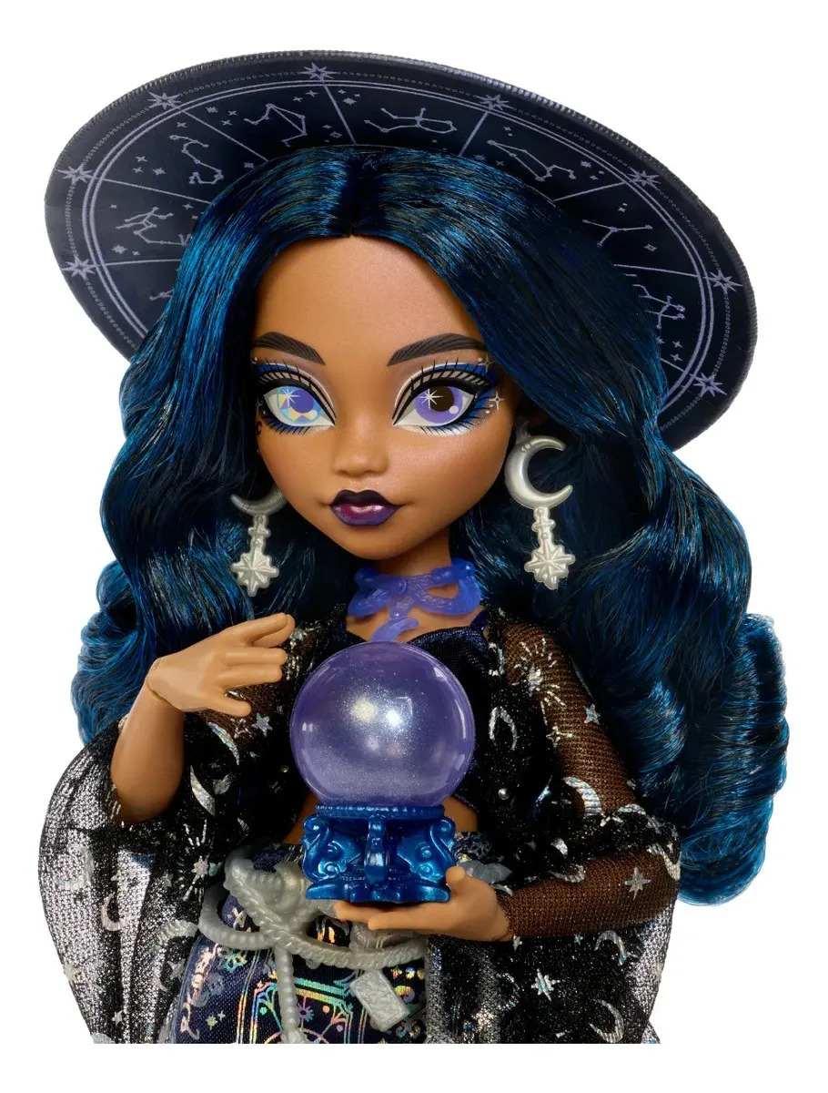 Muñeca Monster High Claire De Luna Mh Pro Moth Clairvoy
