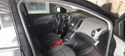 Imagem 8 de 12 de Chevrolet Sonic 2013 1.6 16v Lt 5p