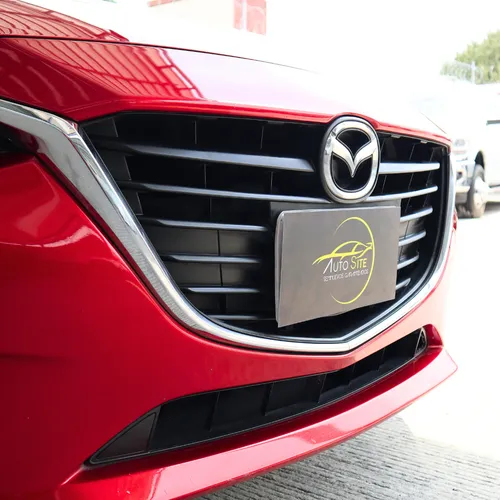 Mazda 3 S Sedan