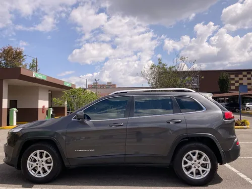 Jeep Cherokee 3.2 Longitude