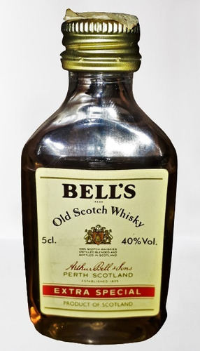 Botella Miniatura Whisky Bell's  Extra Especial Cerrada 1985