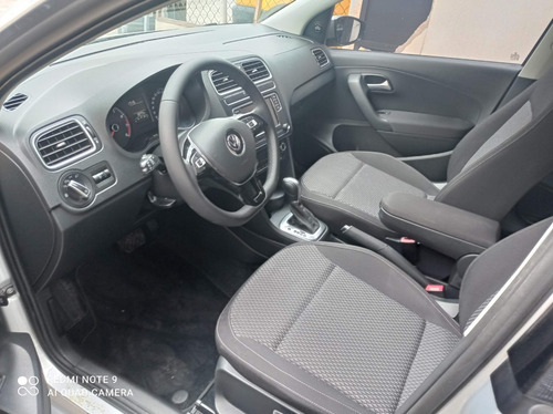 Imagen 7 de 13 de Vento Comfortline Plus Automatico 2020