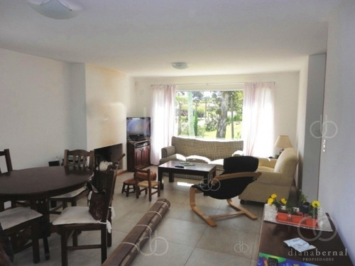 Imagen 3 de 14 de Punta Del Este, Casa Moderna De 2 Dormitorios.