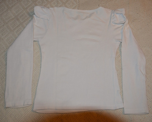 Lote 2 Remeras Y 2 Poleras-niña 5-7 Años (Usado)