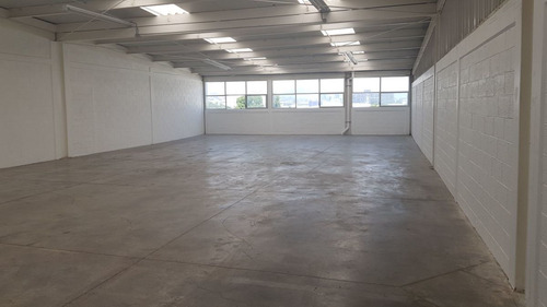 Bodega En Condominio 195m2 Para Distribucion,almacenamiento U Operaciones
