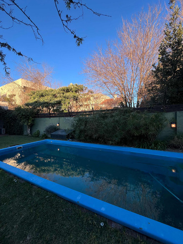 Hermosa Propiedad Al Estilo Colonial Con Excelente Ubicación