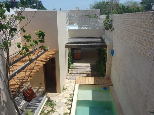 Casa A Unas Cuadras Del Paseo De Montejo  Merida Yucatan