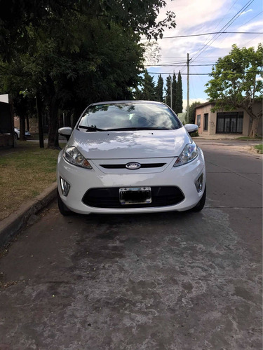 Ford Fiesta Kinetic Design 1.6 Design 120cv Titanium 2013