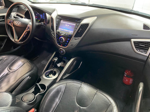 Imagem 6 de 6 de Hyundai Veloster 2012 1.6 16v 2p