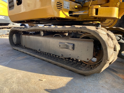 Imagem 15 de 15 de Mini Escavadeira Caterpillar 302.5c Ano 2011