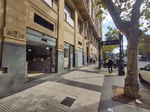 Imagen 9 de 30 de Local En Excelente Ubicación A Mts Del Congreso