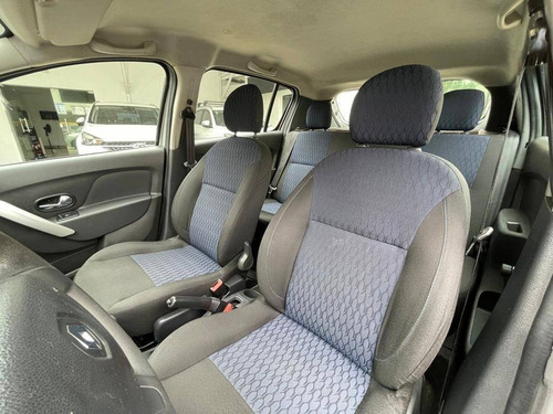Imagem 13 de 15 de Renault Sandero 1.6 Expression 8v Flex 4p Automatizado