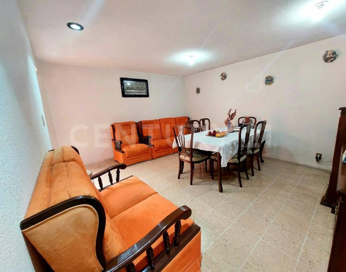 Imagen 4 de 19 de Casa En Venta De 3 Niveles Con Roof Garden, Cerca De Monte Maria
