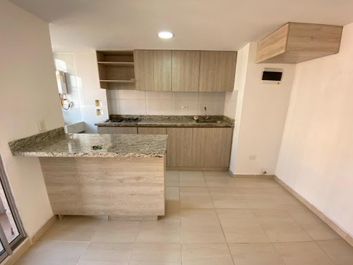 Apartamento En Arriendo Las Lomitas 1177-247