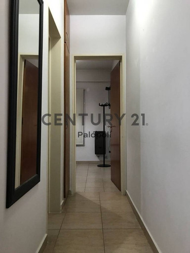 Imagen 5 de 10 de Venta Departamento 2 Ambientes En Banfield