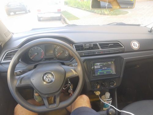 Volkswagen Voyage 2017 1.0 Trendline Total Flex 4p 72 Hp