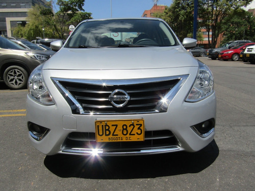 Nissan Versa Advance Automatico